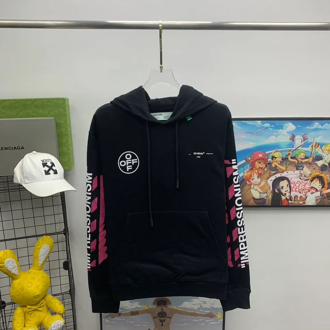 The top tested version OFF-WHITE (OW) 99 pink oil graffiti for men and women couples pure cotton loose pullover hooded sweatshirt jacket zipper professional handmade dot printing, delicate and full, strong color layering, the printing is breathable and non-sticky! The gradient of the layers is clear, the texture and texture are visible, the fabric and printing are completely combined, and the frosted feel is delicate. The fabric is made of 460g fish scale terry cotton fabric, which has a full drape. Customized zipper pull with OFFWHITE metal engraving on it and a concave feel. This is a must-see for identification. The hat rope pendant clock has metal engravings. This is a detail that is easily overlooked.  Like Monet's oil paintings, it has always occupied the top sales list on major domestic and foreign platforms, and offline stores can also be said to be often out of stock.  Couple matching, personalized and trendy! The style is elegant and classic, versatile for daily use. Couple style 👫 Can be worn by both men and women P: 390